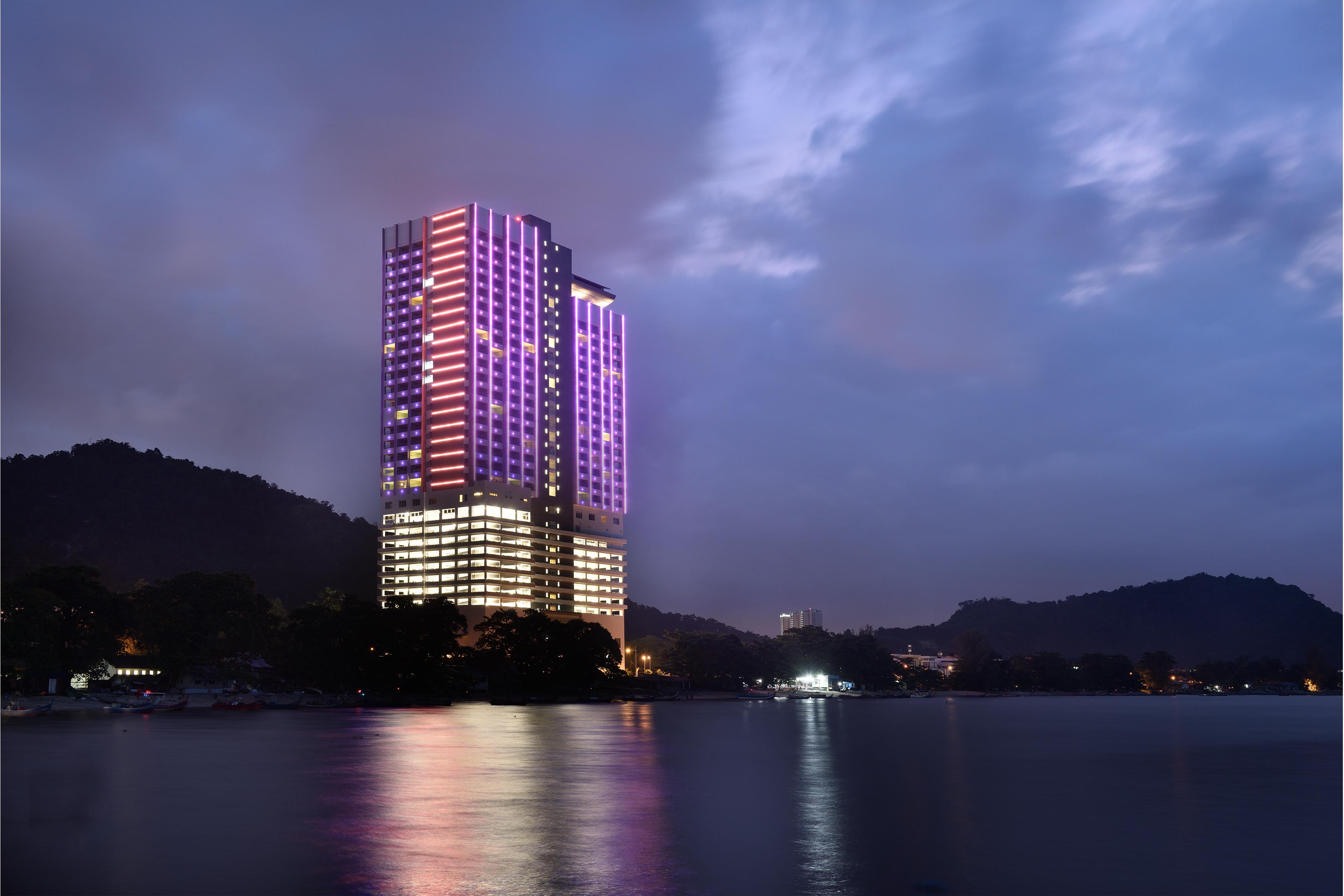 Lexis Suites Penang Bayan Lepas Eksteriør bilde The Royal