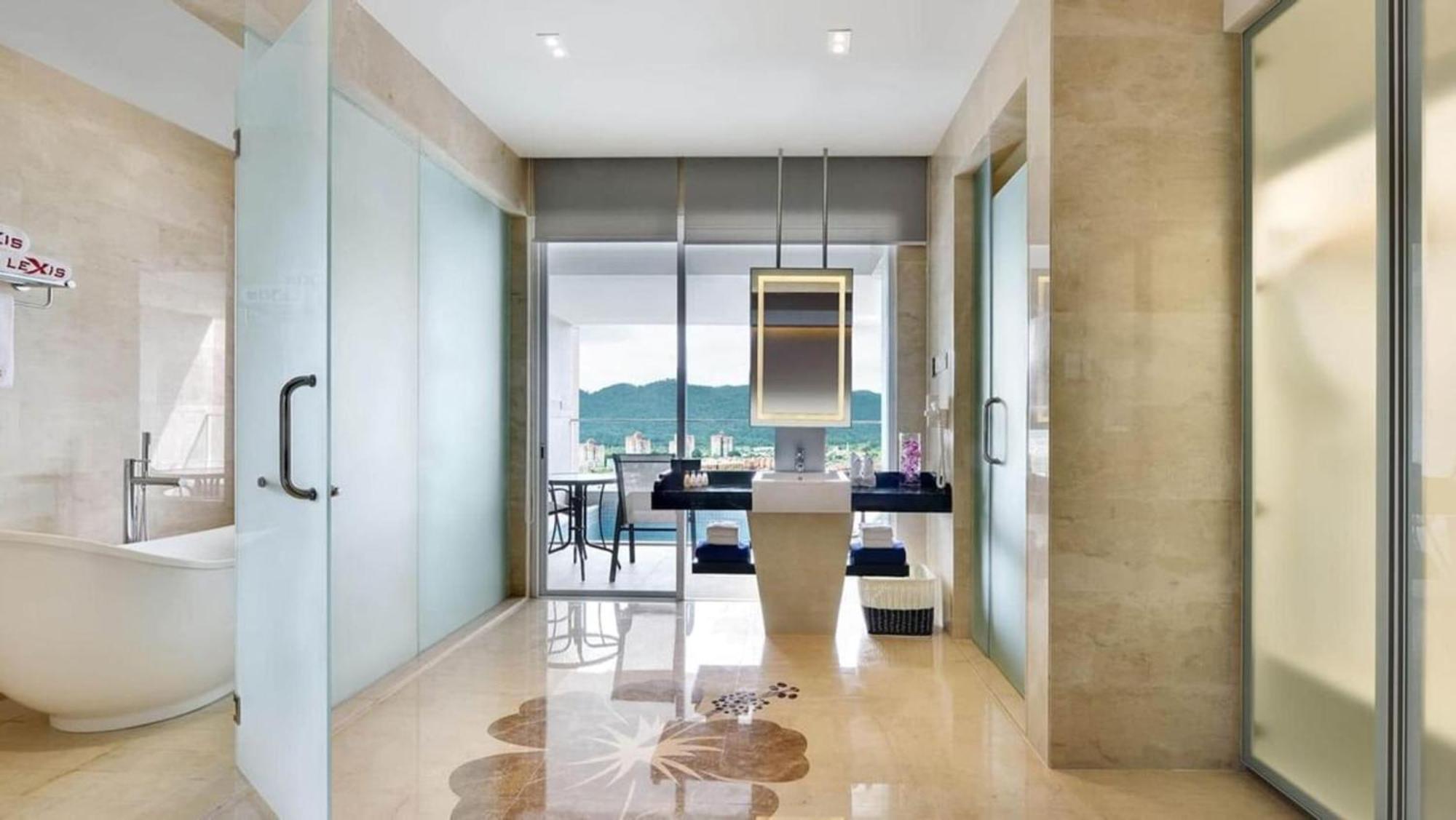 Lexis Suites Penang Bayan Lepas Eksteriør bilde