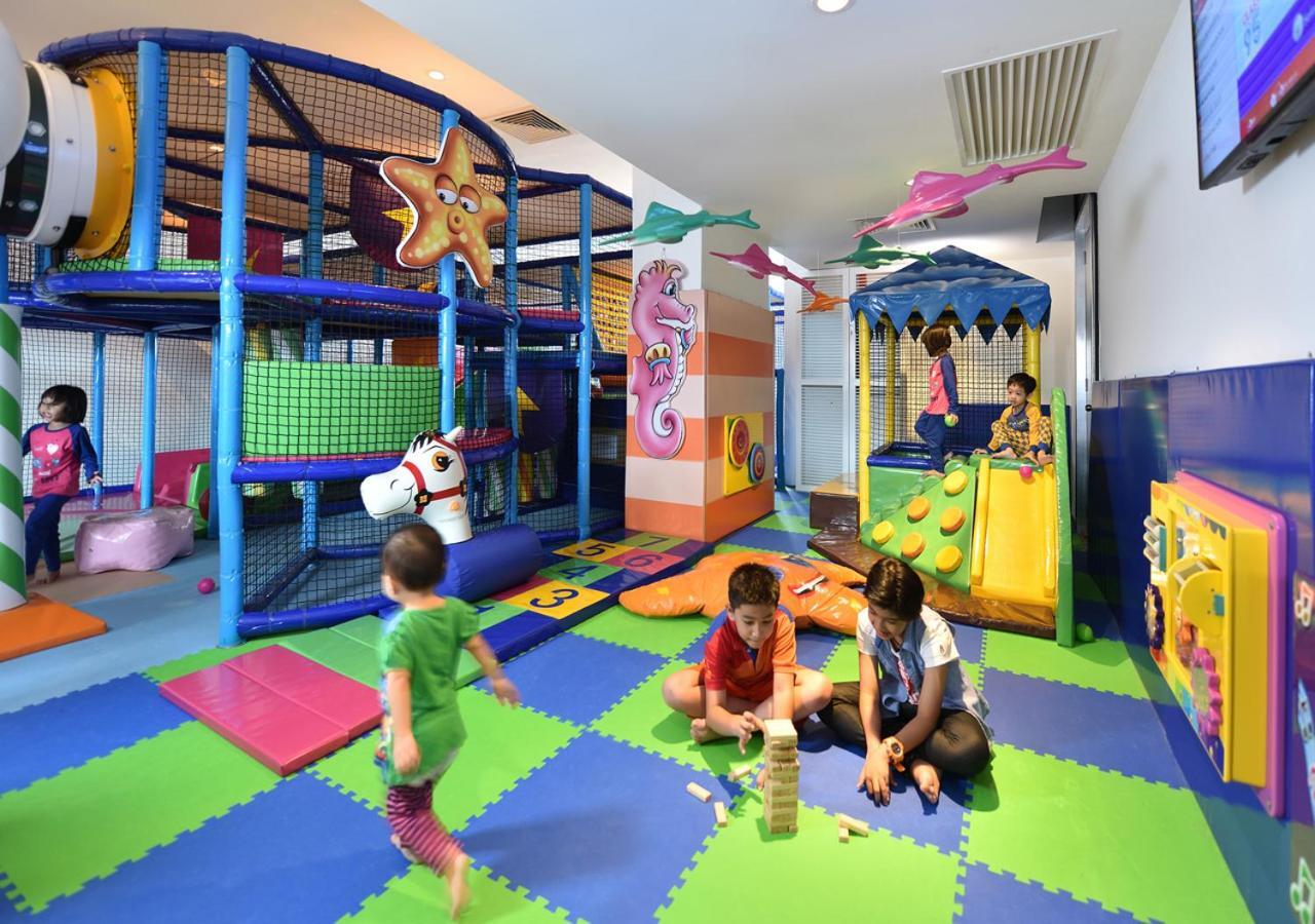 Lexis Suites Penang Bayan Lepas Eksteriør bilde Kids Club at Jumeirah Beach Hotel