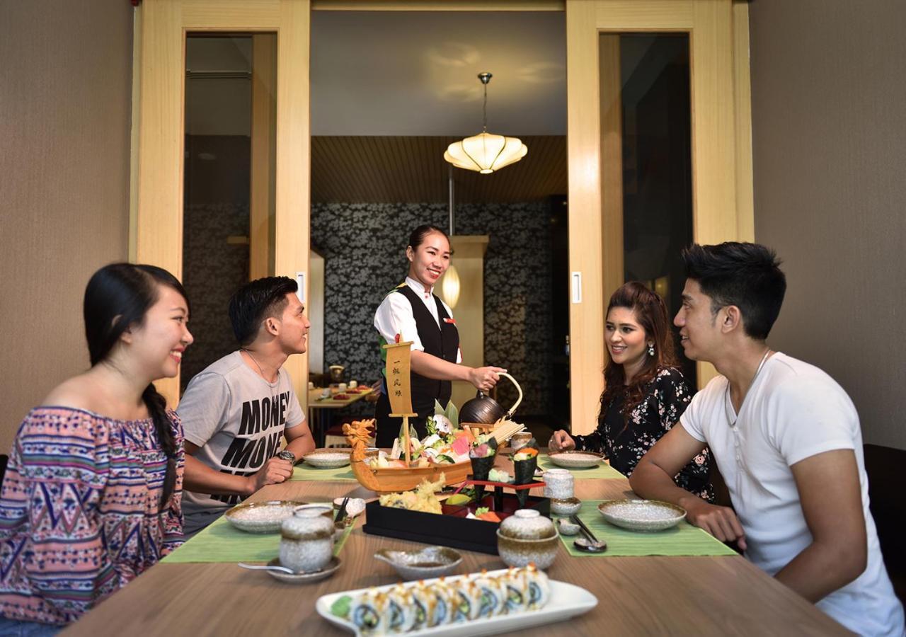 Lexis Suites Penang Bayan Lepas Eksteriør bilde A restaurant in Vietnam