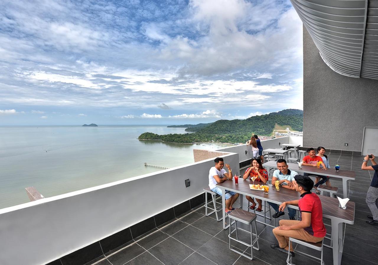 Lexis Suites Penang Bayan Lepas Eksteriør bilde Sky Bar